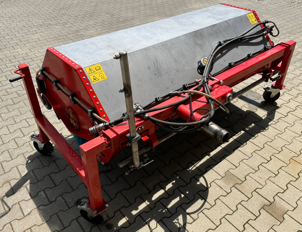 Unimog Tunnelwaschbürste Dücker TWA21 - Σκούπα: φωτογραφία 5 Unimog Tunnelwaschbürste Dücker TWA21 - Σκούπα: φωτογραφία 5