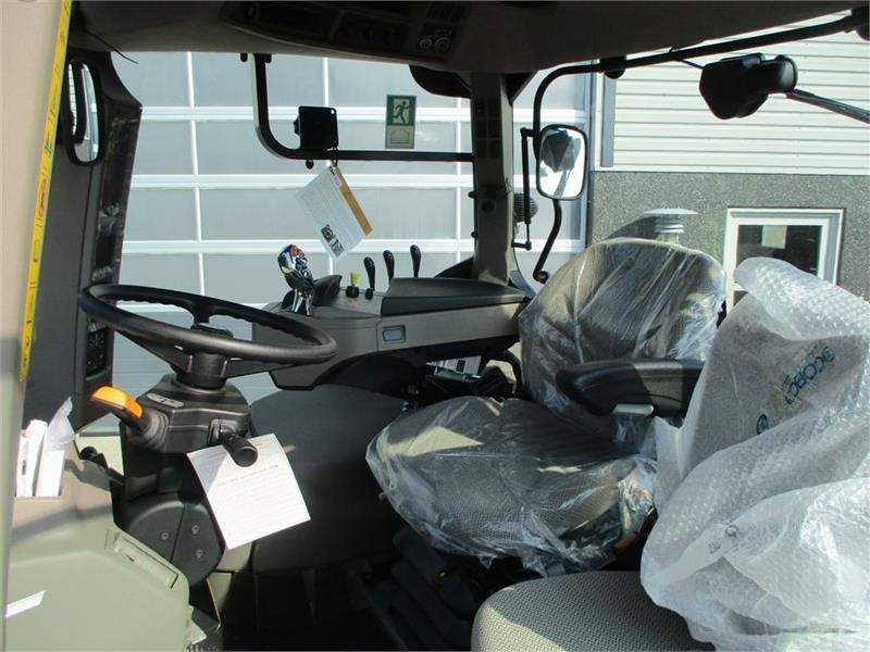 Case IH Puma 180 FPS New and unused tractor - Τρακτέρ: φωτογραφία 2 Case IH Puma 180 FPS New and unused tractor - Τρακτέρ: φωτογραφία 2