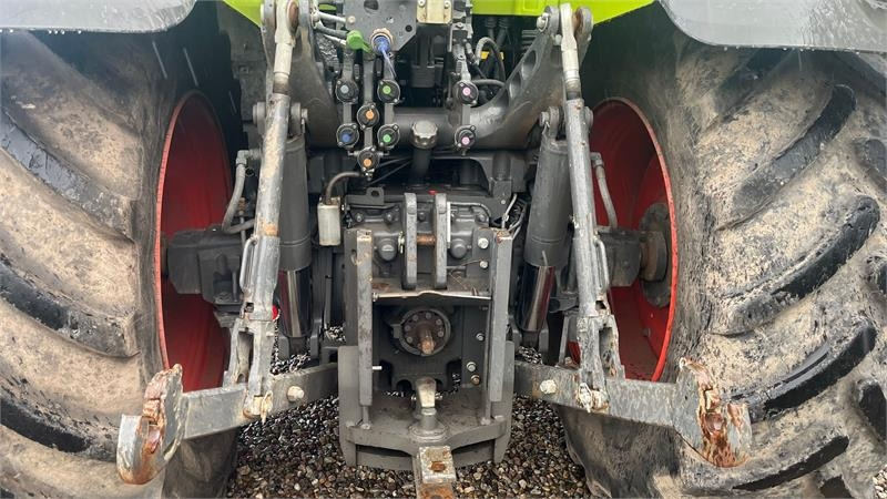 Claas Axion 830 Med frontlift - Τρακτέρ: φωτογραφία 5 Claas Axion 830 Med frontlift - Τρακτέρ: φωτογραφία 5