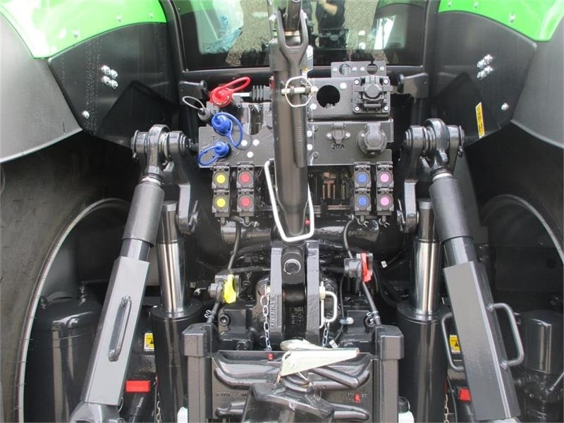 Deutz-fahr 9340 TTV New and unused tractor - Τρακτέρ: φωτογραφία 4 Deutz-fahr 9340 TTV New and unused tractor - Τρακτέρ: φωτογραφία 4