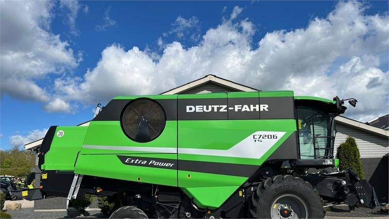 Deutz-fahr C7206 With 24feed - 7.2m header. New and unused Co - Θεριζοαλωνιστική μηχανή: φωτογραφία 2 Deutz-fahr C7206 With 24feed - 7.2m header. New and unused Co - Θεριζοαλωνιστική μηχανή: φωτογραφία 2