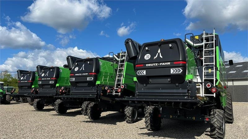 Θεριζοαλωνιστική μηχανή Deutz-fahr C7206 With 24feed - 7.2m header. New and unused Co: φωτογραφία 1