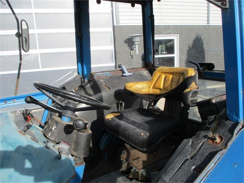 Ford 4610 Med frontlæsser - Τρακτέρ: φωτογραφία 5 Ford 4610 Med frontlæsser - Τρακτέρ: φωτογραφία 5