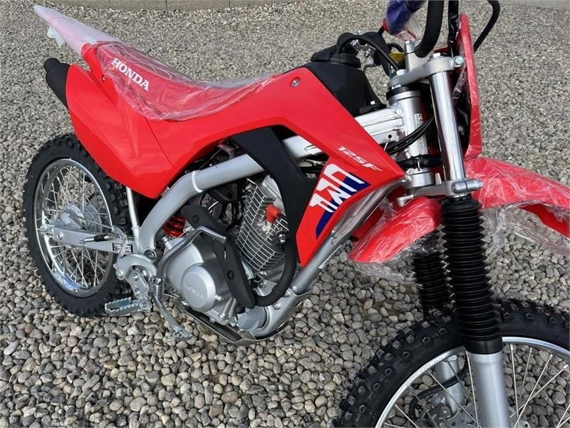 Honda CRF 125 FB Den helt nye model - Τετράκλινα: φωτογραφία 2 Honda CRF 125 FB Den helt nye model - Τετράκλινα: φωτογραφία 2