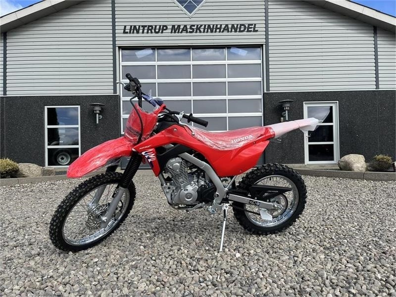 Honda CRF 125 FB Den helt nye model - Τετράκλινα: φωτογραφία 1 Honda CRF 125 FB Den helt nye model - Τετράκλινα: φωτογραφία 1