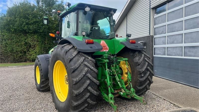 Τρακτέρ John Deere 8230 Med frontlift: φωτογραφία 12