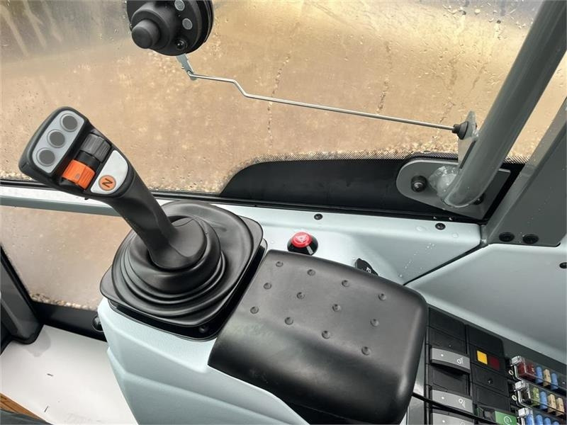 Kramer KL25.5T med teleskoparm, så den har stor rækkevidd - Ελαστιχοφόρος φορτωτής: φωτογραφία 3 Kramer KL25.5T med teleskoparm, så den har stor rækkevidd - Ελαστιχοφόρος φορτωτής: φωτογραφία 3