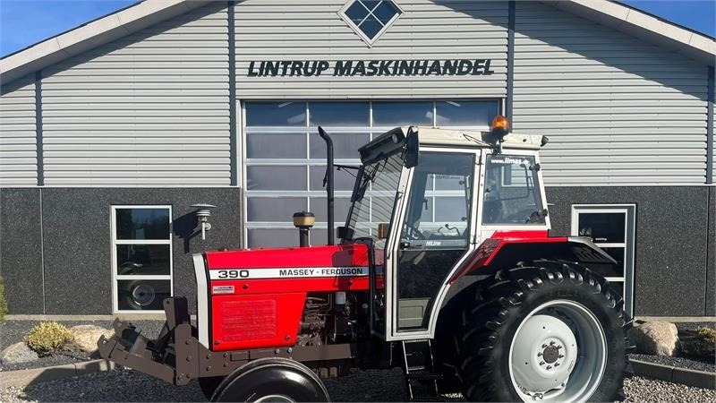 Massey Ferguson 390 HiLine med frontlift - Τρακτέρ: φωτογραφία 1 Massey Ferguson 390 HiLine med frontlift - Τρακτέρ: φωτογραφία 1