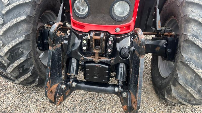 Massey Ferguson 6490 Dyna 6 med frontlift - Τρακτέρ: φωτογραφία 4 Massey Ferguson 6490 Dyna 6 med frontlift - Τρακτέρ: φωτογραφία 4