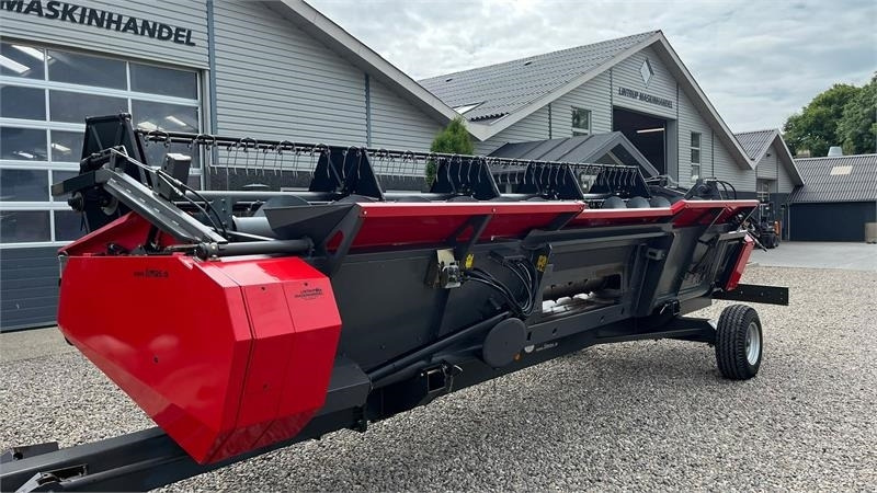 Massey Ferguson 7370 BETA. Gårdmaskine med kun 1080 motortimer. Me - Θεριζοαλωνιστική μηχανή: φωτογραφία 3 Massey Ferguson 7370 BETA. Gårdmaskine med kun 1080 motortimer. Me - Θεριζοαλωνιστική μηχανή: φωτογραφία 3