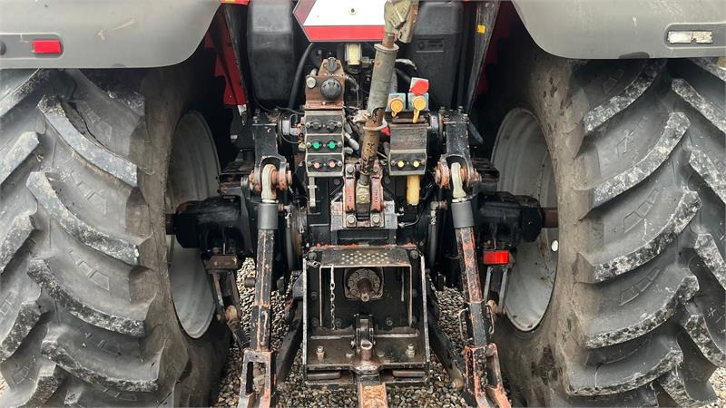 Massey Ferguson 8250 Powercontrol - Τρακτέρ: φωτογραφία 4 Massey Ferguson 8250 Powercontrol - Τρακτέρ: φωτογραφία 4