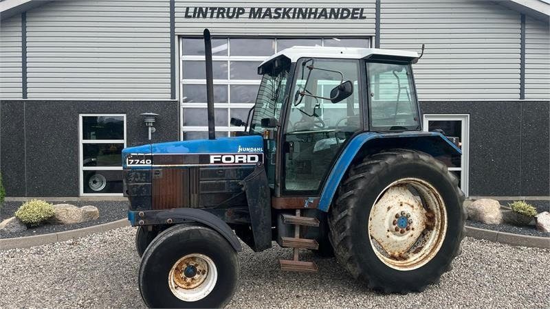 New Holland 7740 SLE Turbo Handy 2wd traktor - Τρακτέρ: φωτογραφία 1 New Holland 7740 SLE Turbo Handy 2wd traktor - Τρακτέρ: φωτογραφία 1