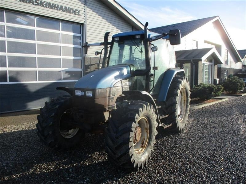 New Holland TS115 SLE - Τρακτέρ: φωτογραφία 5 New Holland TS115 SLE - Τρακτέρ: φωτογραφία 5