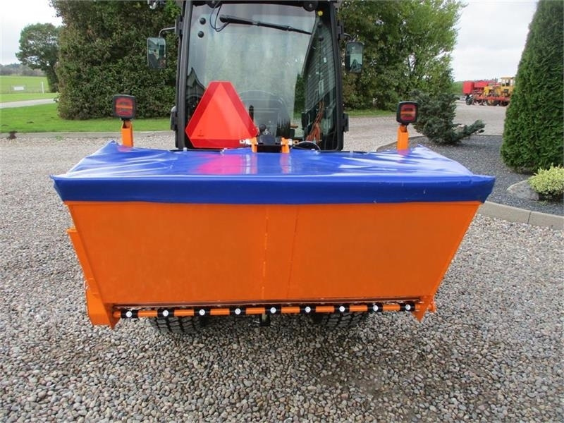 Δημοτικό τρακτέρ Solis H26 HST SNOW EDITION med frontlift, front PTO, Var: φωτογραφία 8 Δημοτικό τρακτέρ Solis H26 HST SNOW EDITION med frontlift, front PTO, Var: φωτογραφία 8