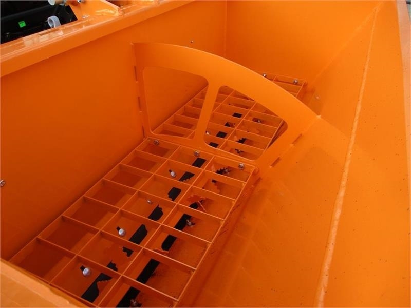 Δημοτικό τρακτέρ Solis H26 HST SNOW EDITION med frontlift, front PTO, Var: φωτογραφία 9 Δημοτικό τρακτέρ Solis H26 HST SNOW EDITION med frontlift, front PTO, Var: φωτογραφία 9