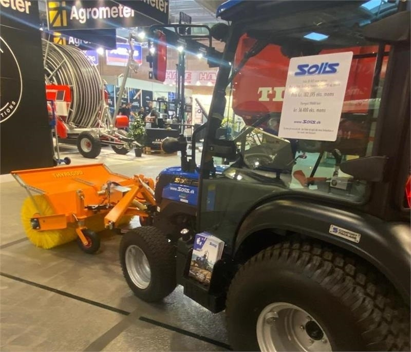 Solis H26 HST SnowEdition med Thyregod TK 1600 kost på - Τρακτέρ: φωτογραφία 3 Solis H26 HST SnowEdition med Thyregod TK 1600 kost på - Τρακτέρ: φωτογραφία 3
