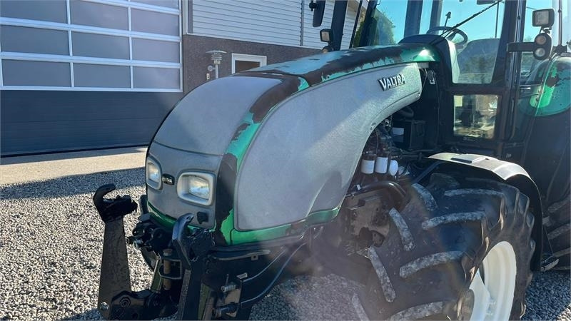 Valtra T130 med 3.5ton frontlift - Τρακτέρ: φωτογραφία 4 Valtra T130 med 3.5ton frontlift - Τρακτέρ: φωτογραφία 4