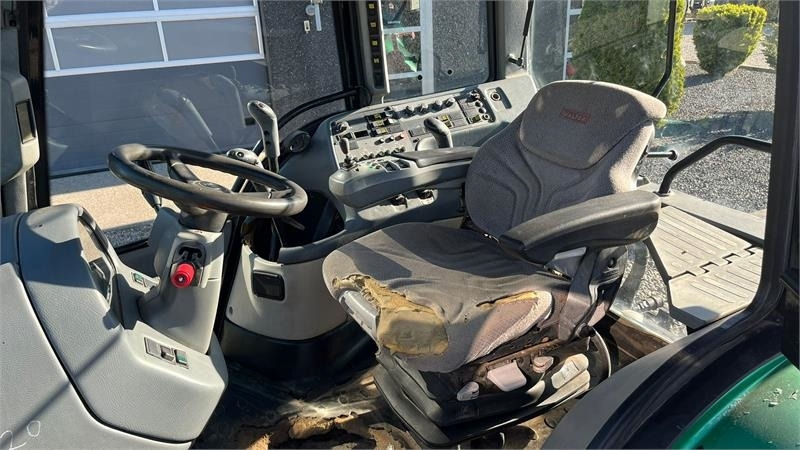 Τρακτέρ Valtra T130 med 3.5ton frontlift: φωτογραφία 9 Τρακτέρ Valtra T130 med 3.5ton frontlift: φωτογραφία 9