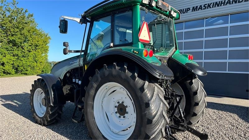 Valtra T130 med 3.5ton frontlift - Τρακτέρ: φωτογραφία 5 Valtra T130 med 3.5ton frontlift - Τρακτέρ: φωτογραφία 5