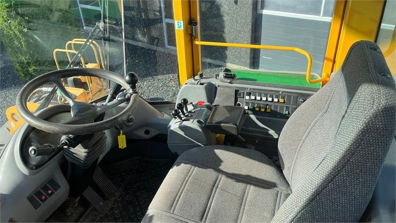 Volvo L70E Med hurtigskift og centralsmørring - Ελαστιχοφόρος φορτωτής: φωτογραφία 4 Volvo L70E Med hurtigskift og centralsmørring - Ελαστιχοφόρος φορτωτής: φωτογραφία 4