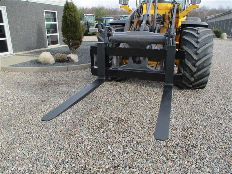 Volvo Pallegafler 5ton 150cm smededegafler. NYT sæt - Ελαστιχοφόρος φορτωτής: φωτογραφία 4 Volvo Pallegafler 5ton 150cm smededegafler. NYT sæt - Ελαστιχοφόρος φορτωτής: φωτογραφία 4