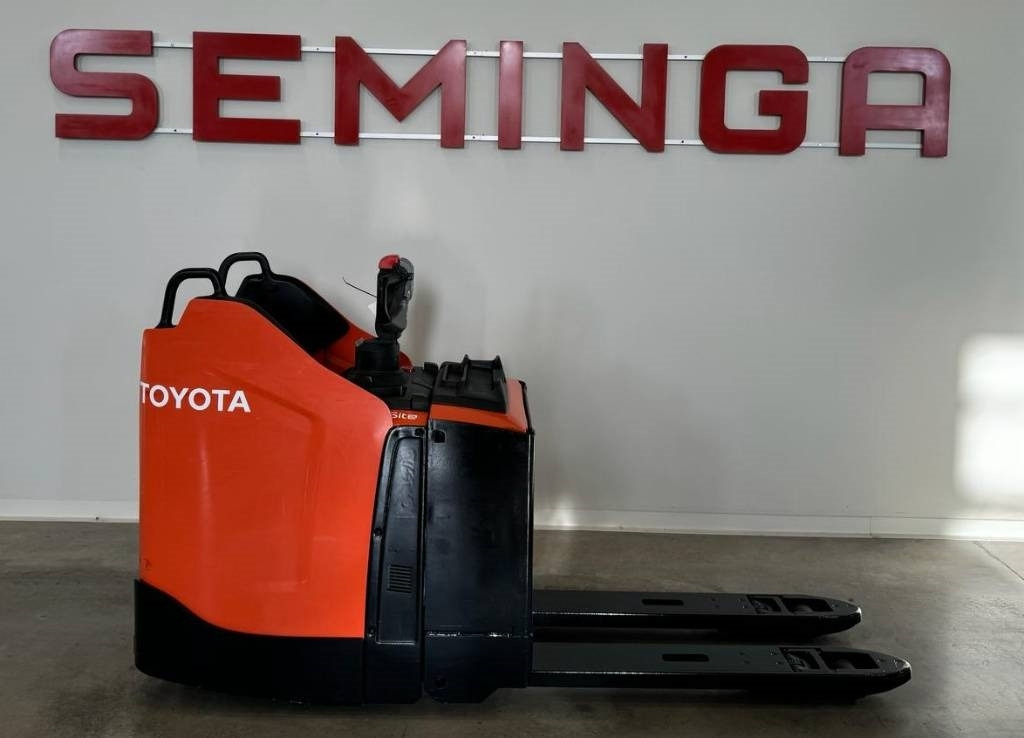 Toyota 10545 LPE200 - Παλετοφόρο: φωτογραφία 2 Toyota 10545 LPE200 - Παλετοφόρο: φωτογραφία 2