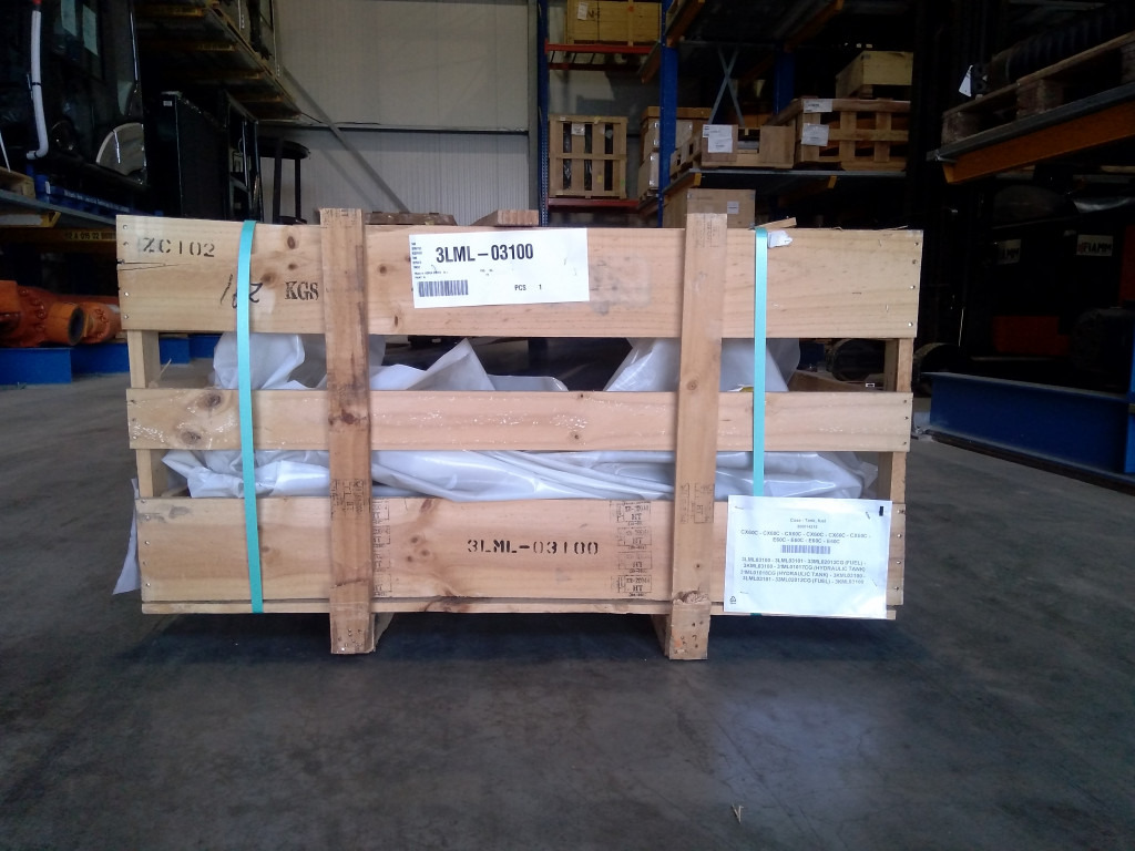 Case 3LML03100 - 33ML02012CG (FUEL) - Ρεζερβουάρ καυσίμου για Κατασκευή μηχανήματα: φωτογραφία 3 Case 3LML03100 - 33ML02012CG (FUEL) - Ρεζερβουάρ καυσίμου για Κατασκευή μηχανήματα: φωτογραφία 3