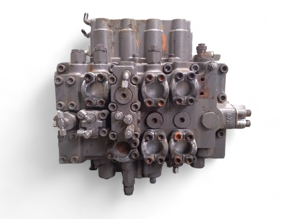 Hitachi 4713088 - UB36-107 - Υδραυλική βαλβίδα για Κατασκευή μηχανήματα: φωτογραφία 1 Hitachi 4713088 - UB36-107 - Υδραυλική βαλβίδα για Κατασκευή μηχανήματα: φωτογραφία 1