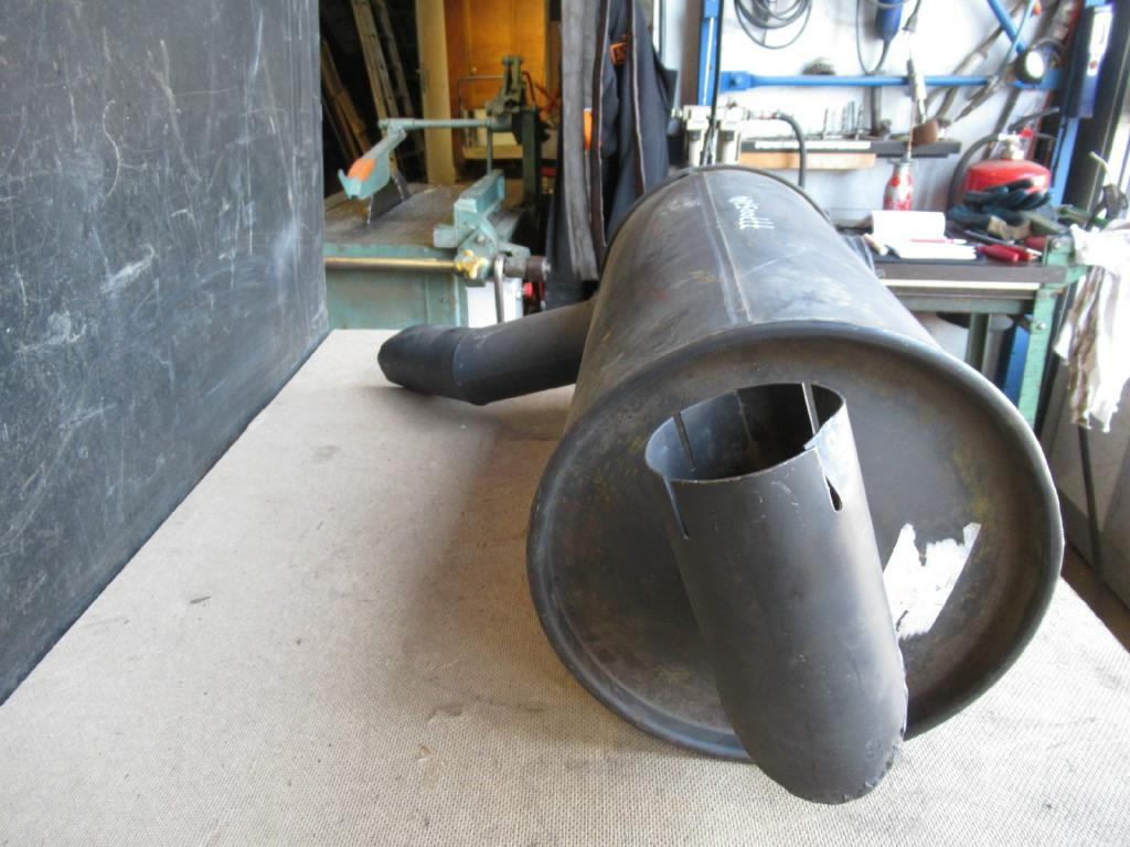 Hitachi - Σιγαστήρας για Κατασκευή μηχανήματα: φωτογραφία 2 Hitachi - Σιγαστήρας για Κατασκευή μηχανήματα: φωτογραφία 2