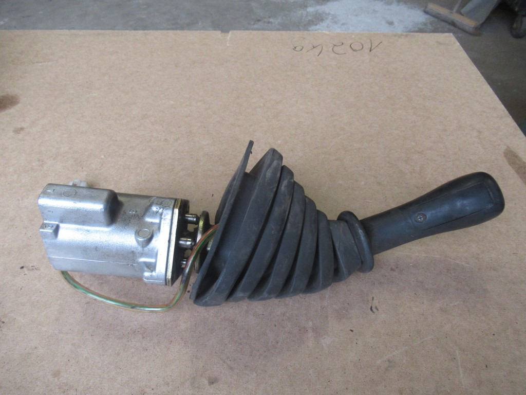 Hitachi - Καμπίνα και εσωτερικό για Κατασκευή μηχανήματα: φωτογραφία 4 Hitachi - Καμπίνα και εσωτερικό για Κατασκευή μηχανήματα: φωτογραφία 4