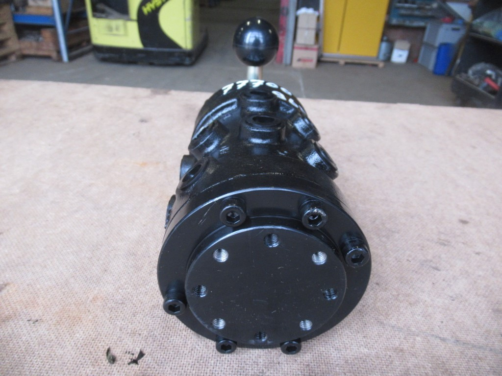 Kobelco 2436U1244R100 - K16AR8-12-A - Υδραυλική βαλβίδα για Κατασκευή μηχανήματα: φωτογραφία 2 Kobelco 2436U1244R100 - K16AR8-12-A - Υδραυλική βαλβίδα για Κατασκευή μηχανήματα: φωτογραφία 2