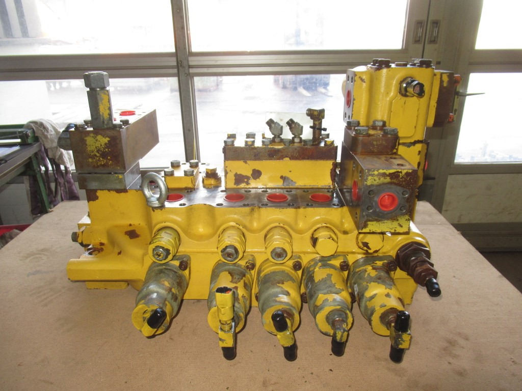 Komatsu 709-15-94200 - Υδραυλική βαλβίδα για Κατασκευή μηχανήματα: φωτογραφία 4 Komatsu 709-15-94200 - Υδραυλική βαλβίδα για Κατασκευή μηχανήματα: φωτογραφία 4