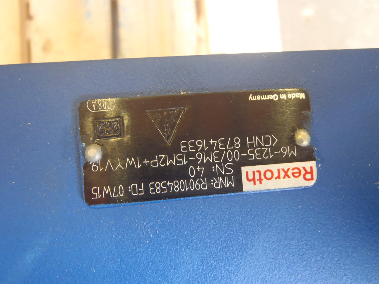 New Holland 87341633 - M6-1235-00/3M6-15M2P-1WYV19 - Υδραυλική βαλβίδα για Κατασκευή μηχανήματα: φωτογραφία 1 New Holland 87341633 - M6-1235-00/3M6-15M2P-1WYV19 - Υδραυλική βαλβίδα για Κατασκευή μηχανήματα: φωτογραφία 1