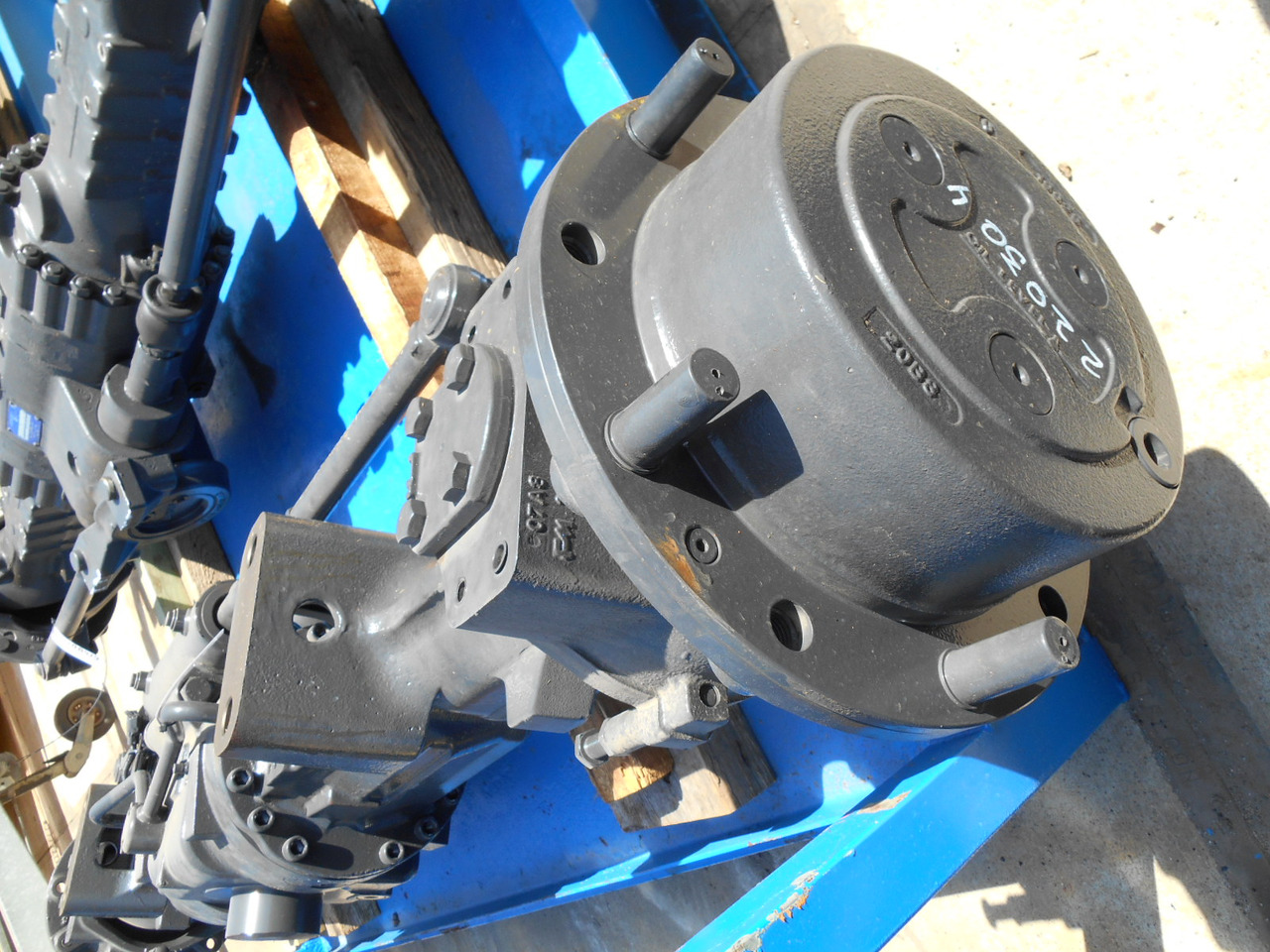 New Holland 87674866 - 87392731 - Πίσω άξονας για Κατασκευή μηχανήματα: φωτογραφία 1 New Holland 87674866 - 87392731 - Πίσω άξονας για Κατασκευή μηχανήματα: φωτογραφία 1