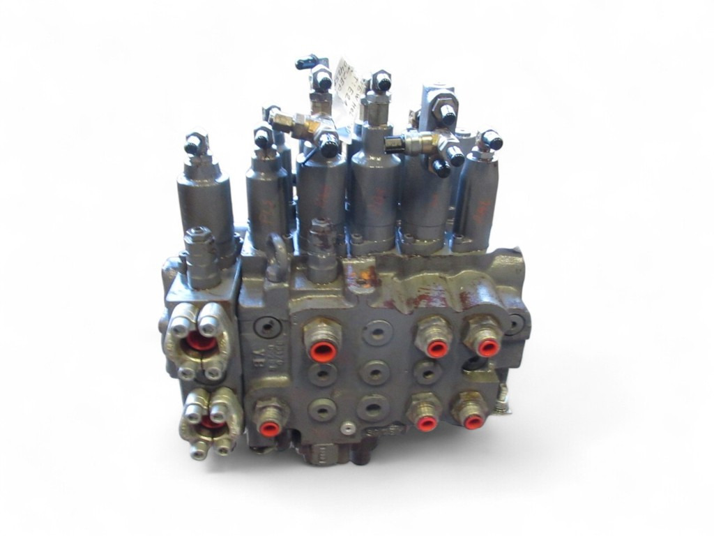 New Holland YN30V00071F3 - 72203576 - Υδραυλική βαλβίδα για Κατασκευή μηχανήματα: φωτογραφία 3 New Holland YN30V00071F3 - 72203576 - Υδραυλική βαλβίδα για Κατασκευή μηχανήματα: φωτογραφία 3