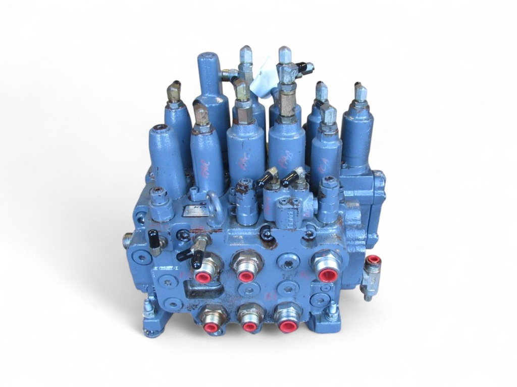 New Holland YN30V00071F3 - KMX15YC/B33041E-10 - Υδραυλική βαλβίδα για Κατασκευή μηχανήματα: φωτογραφία 2 New Holland YN30V00071F3 - KMX15YC/B33041E-10 - Υδραυλική βαλβίδα για Κατασκευή μηχανήματα: φωτογραφία 2