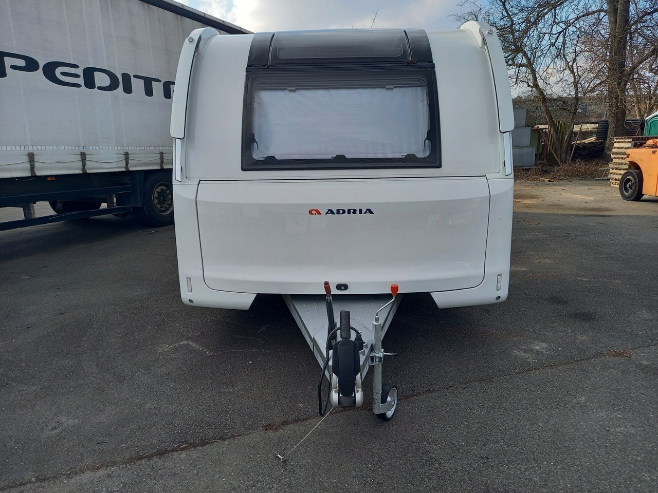 Adria Adora 753 UK - Ρυμουλκούμενο τροχόσπιτο: φωτογραφία 2 Adria Adora 753 UK - Ρυμουλκούμενο τροχόσπιτο: φωτογραφία 2