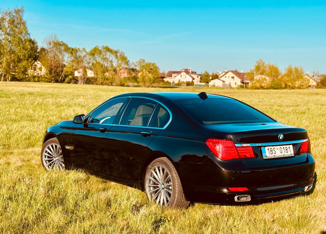 BMW 740d xDrive 4x4 Long - Λιμουζίνα/ Sedan: φωτογραφία 2 BMW 740d xDrive 4x4 Long - Λιμουζίνα/ Sedan: φωτογραφία 2