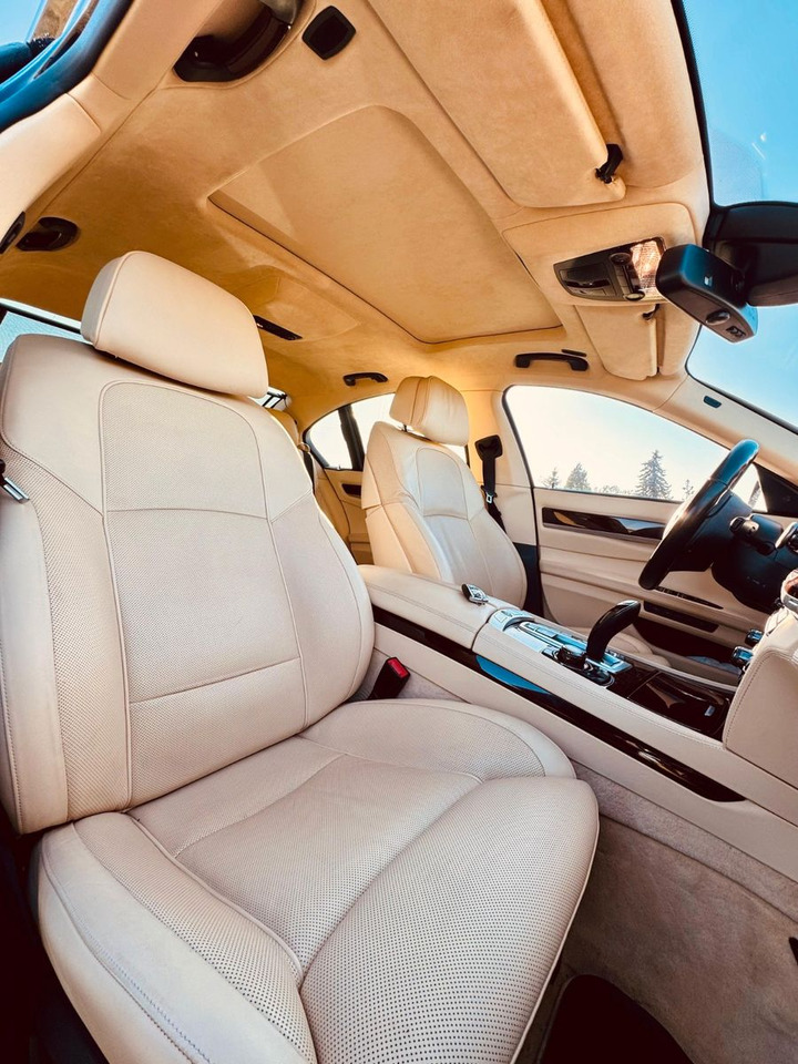BMW 740d xDrive 4x4 Long - Λιμουζίνα/ Sedan: φωτογραφία 5 BMW 740d xDrive 4x4 Long - Λιμουζίνα/ Sedan: φωτογραφία 5