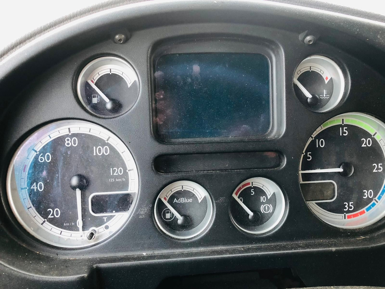 DAF LA LF45.220 G12 - Φορτηγό μουσαμάς: φωτογραφία 5 DAF LA LF45.220 G12 - Φορτηγό μουσαμάς: φωτογραφία 5