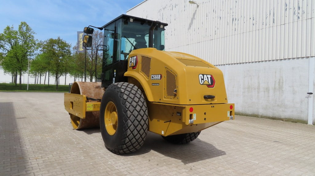 Caterpillar CS66B - Οδοστρωτήρες: φωτογραφία 4 Caterpillar CS66B - Οδοστρωτήρες: φωτογραφία 4