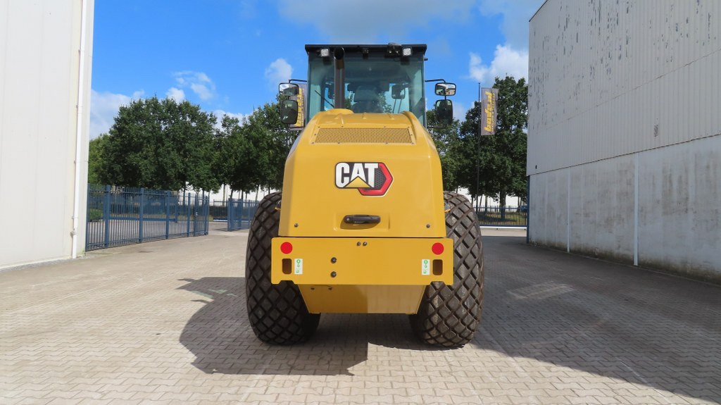 Caterpillar CS66B - Οδοστρωτήρες: φωτογραφία 3 Caterpillar CS66B - Οδοστρωτήρες: φωτογραφία 3
