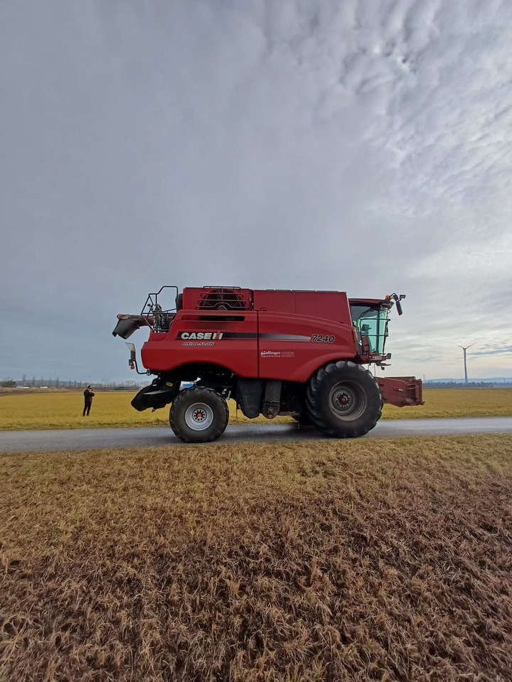 Case IH Axial-Flow 7240 - Θεριζοαλωνιστική μηχανή: φωτογραφία 3 Case IH Axial-Flow 7240 - Θεριζοαλωνιστική μηχανή: φωτογραφία 3