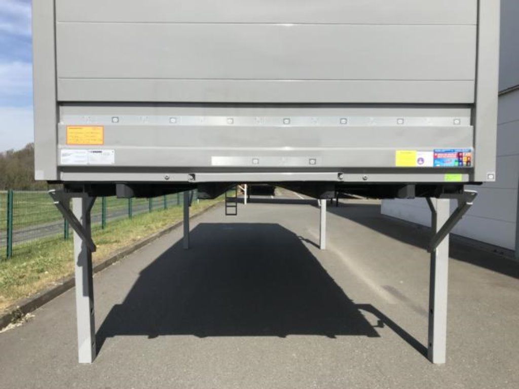 Krone Heck mit Portaltüren - Αμάξωμα με συρρόμενο μουσαμά: φωτογραφία 3 Krone Heck mit Portaltüren - Αμάξωμα με συρρόμενο μουσαμά: φωτογραφία 3