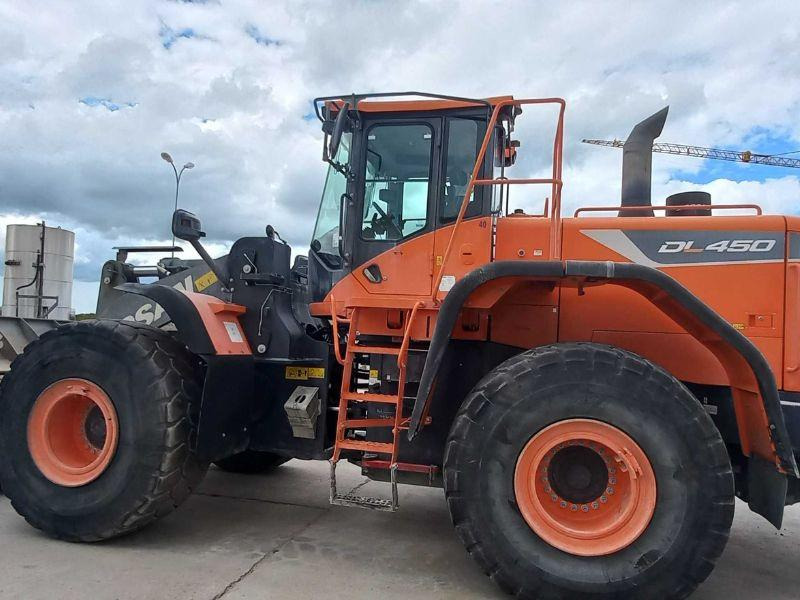 Doosan 450 - Ελαστιχοφόρος φορτωτής: φωτογραφία 1 Doosan 450 - Ελαστιχοφόρος φορτωτής: φωτογραφία 1