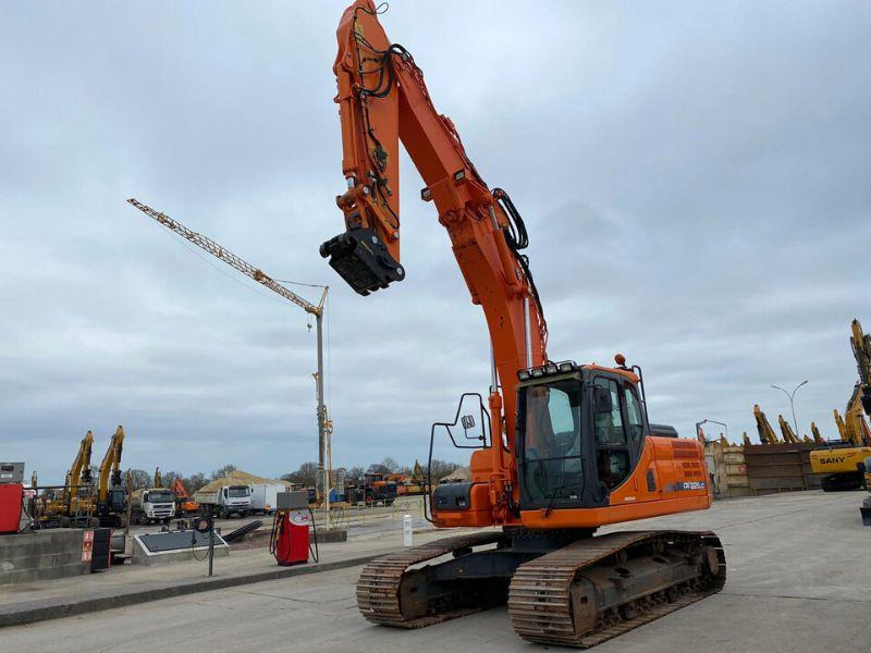 Doosan DX 225 LC - Ερπυστριοφόρος εκσκαφέας: φωτογραφία 1 Doosan DX 225 LC - Ερπυστριοφόρος εκσκαφέας: φωτογραφία 1