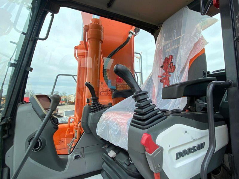 Doosan DX 225 LC - Ερπυστριοφόρος εκσκαφέας: φωτογραφία 5 Doosan DX 225 LC - Ερπυστριοφόρος εκσκαφέας: φωτογραφία 5