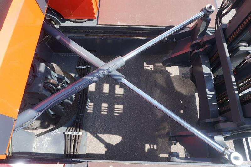 Combilift C6000SL - 4-κίνητα ανυψωτικό στενών δρόμων: φωτογραφία 5 Combilift C6000SL - 4-κίνητα ανυψωτικό στενών δρόμων: φωτογραφία 5