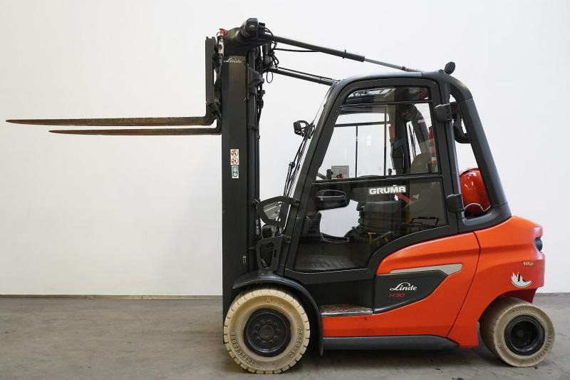 Linde H 30 T 1202 - Υγραεριοκίνητο περονοφόρο: φωτογραφία 4 Linde H 30 T 1202 - Υγραεριοκίνητο περονοφόρο: φωτογραφία 4