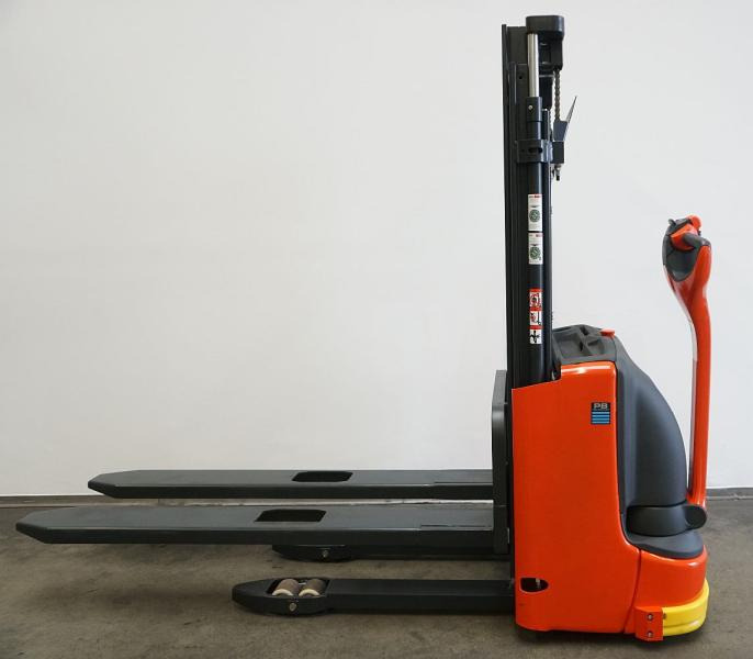 Linde L 12 1172-01 - Μηχάνημα στοίβαξης: φωτογραφία 3 Linde L 12 1172-01 - Μηχάνημα στοίβαξης: φωτογραφία 3